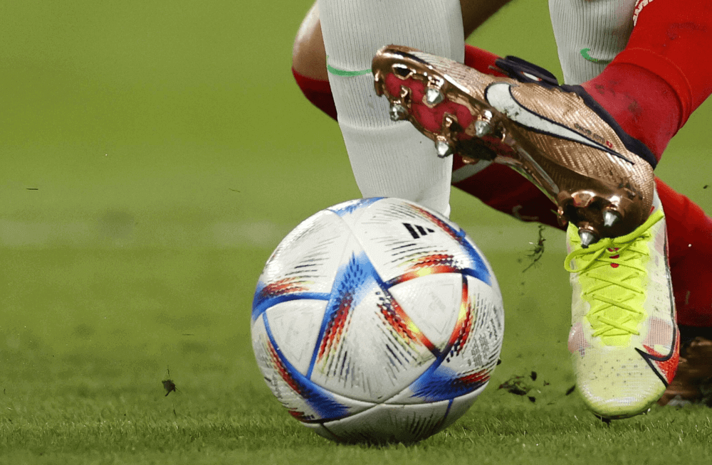 IMAGO / Agencia MexSport. Official Ball Adidas Al Rihla during the game Brazil vs Switzerland