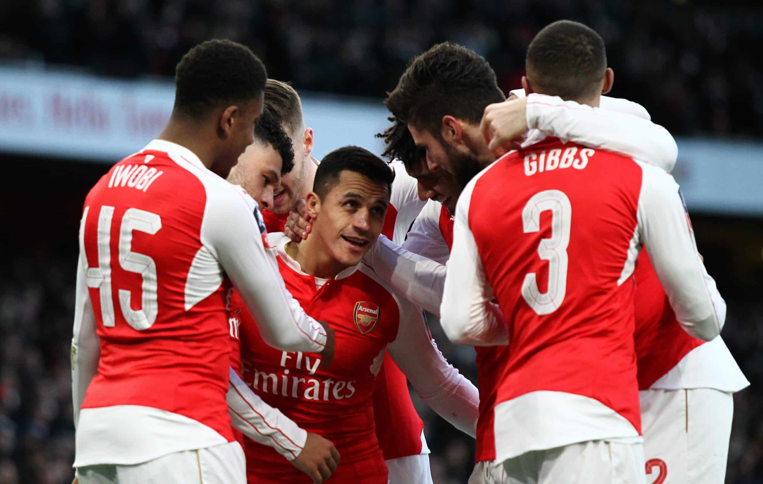 Football Round-Up: Arsenal & Man City Stay On Pace, PSG Win La Ligue