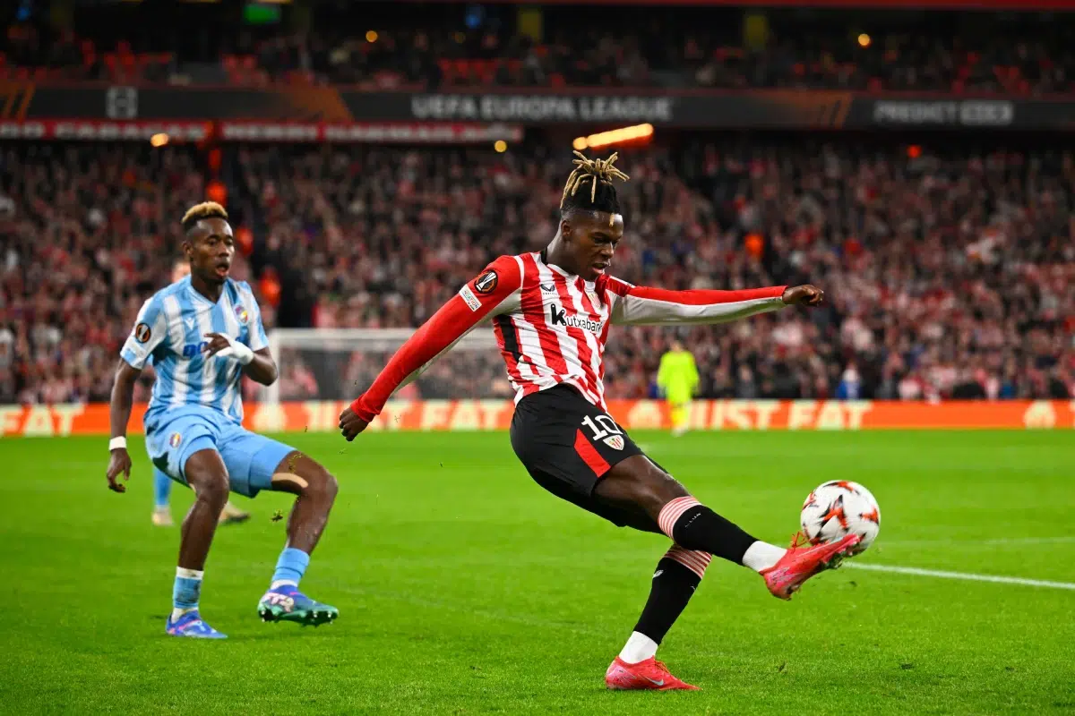 Athletic Bilbao's Nico Williams controls the ball during the Europa League opening phase soccer match