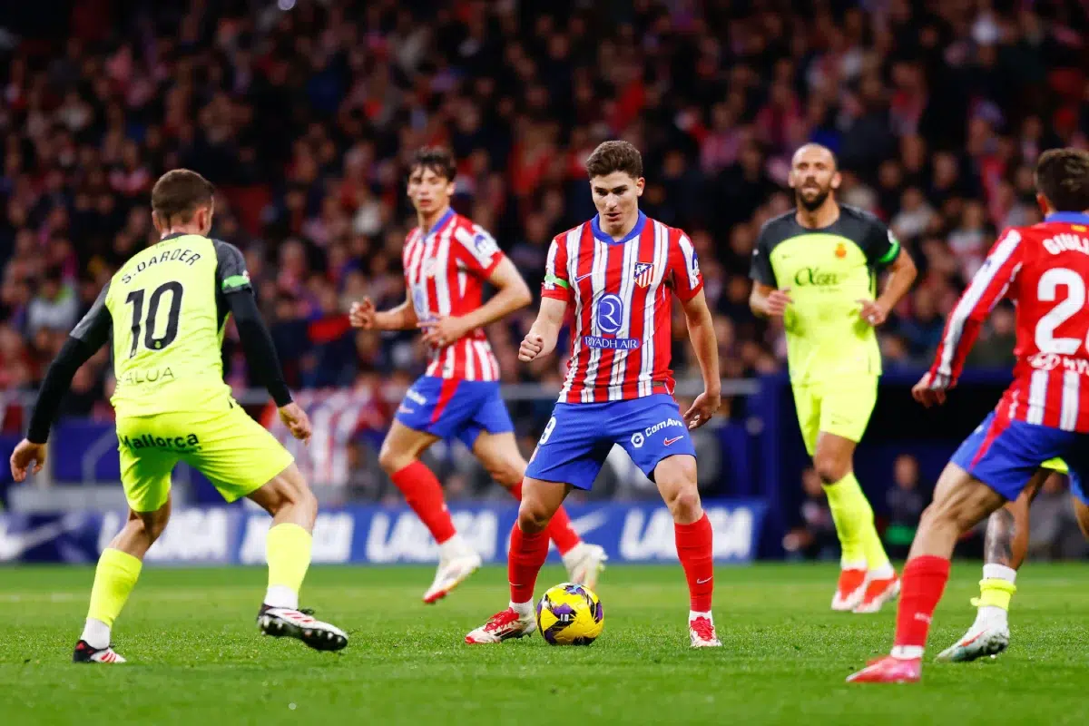 FC Barcelona Eyeing Julian Alvarez. Lewandowski Approves the Move