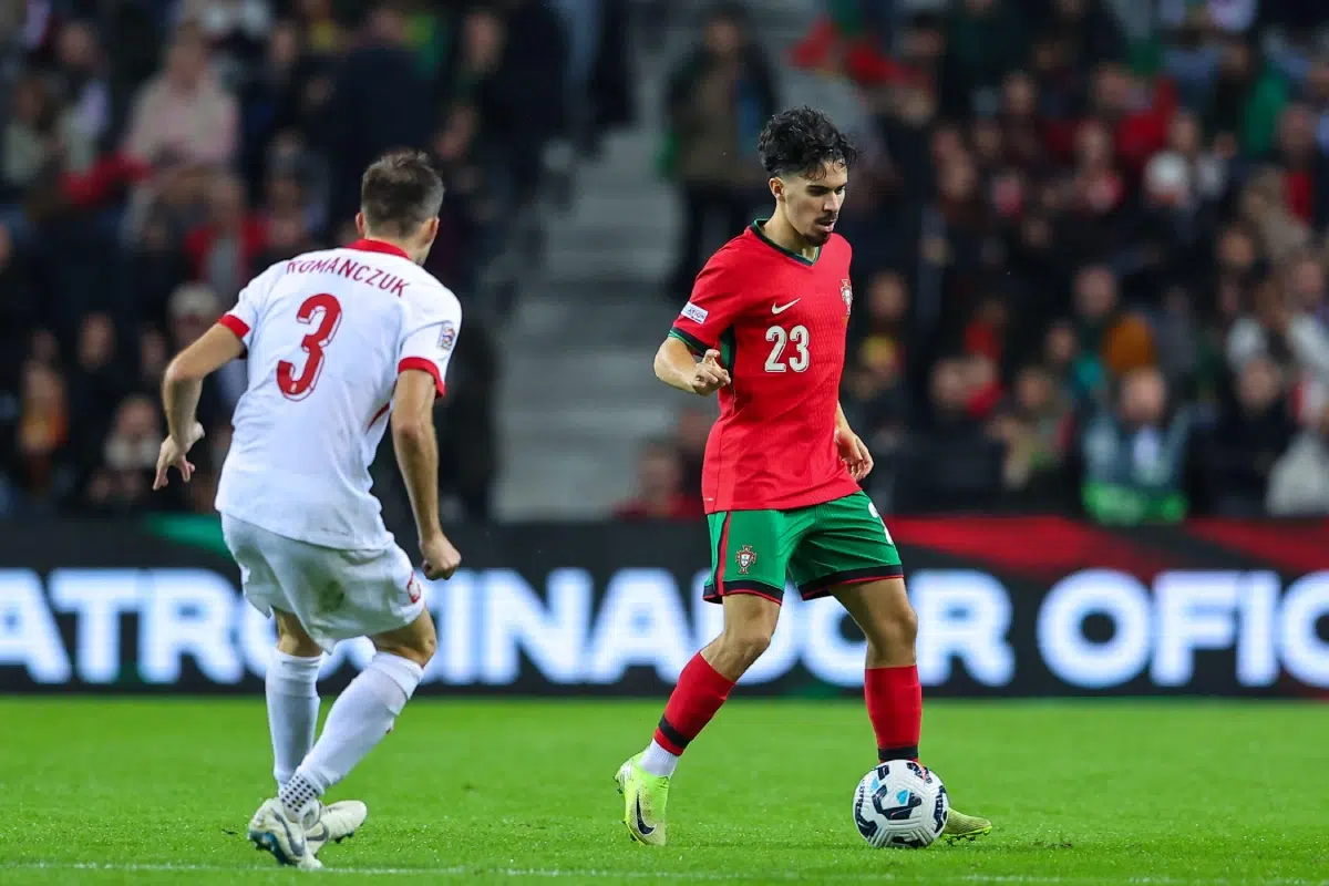 Vitinha in action during Portugal vs Polonia at the Dragon Stadium.