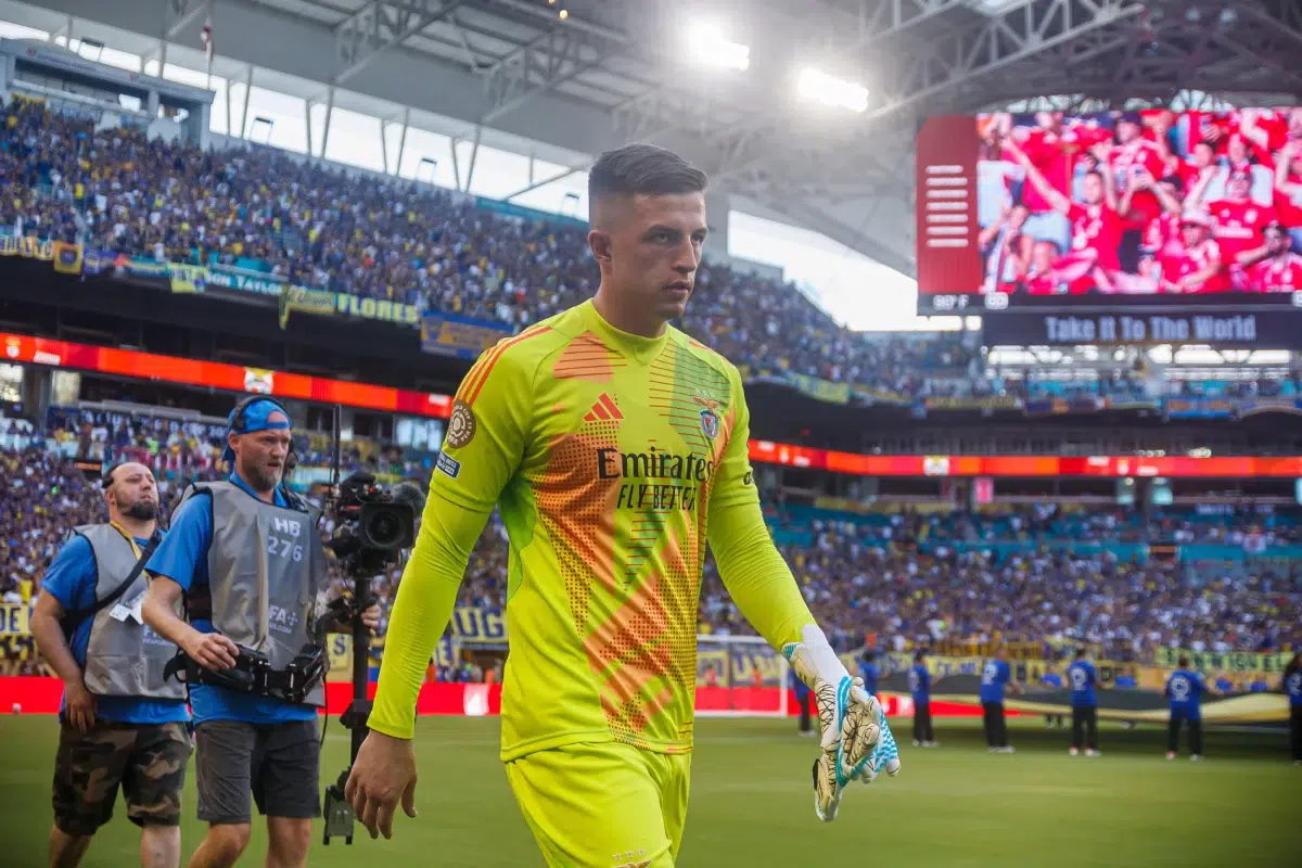 Goalkeeper Anatoliy Trubin of Benfica during the FIFA Club World Cup 2025 match between Boca Juniors and SL Benfica