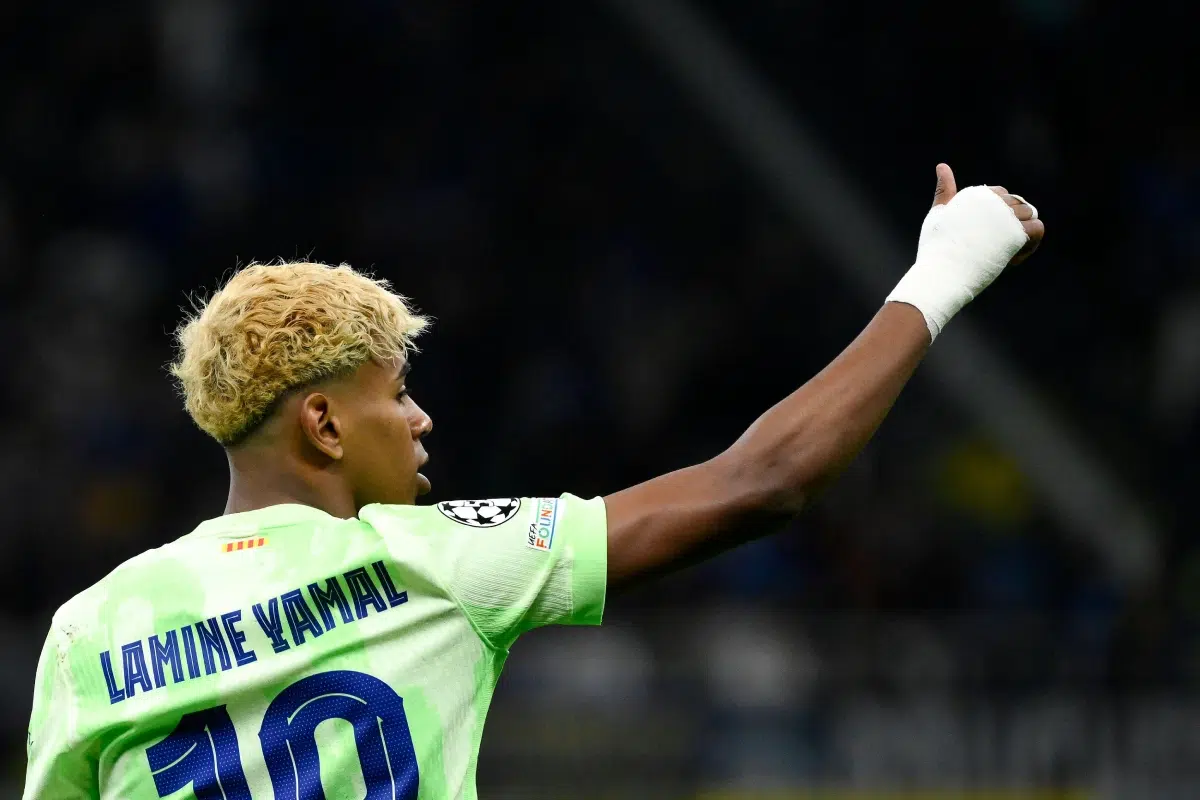 Lamine Yamal of Barcelona gestures during the UEFA Champions League 2024/2025 semifinal between FC Internazionale and FC Barcelona