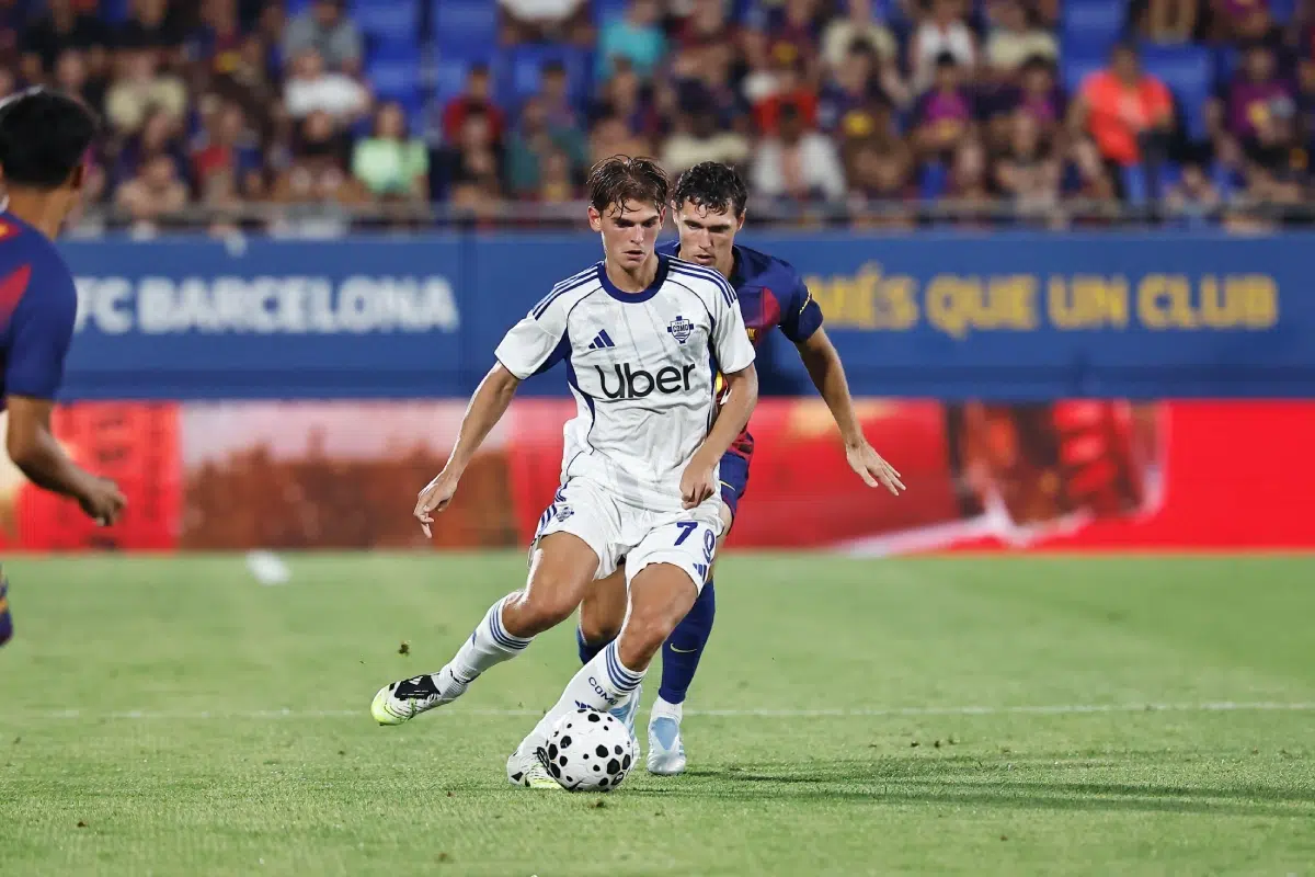Nico Paz (Como) Football/Soccer : Spanish Pre season "Trofeu Joan Gamper" match between FC Barcelona - Como 1907