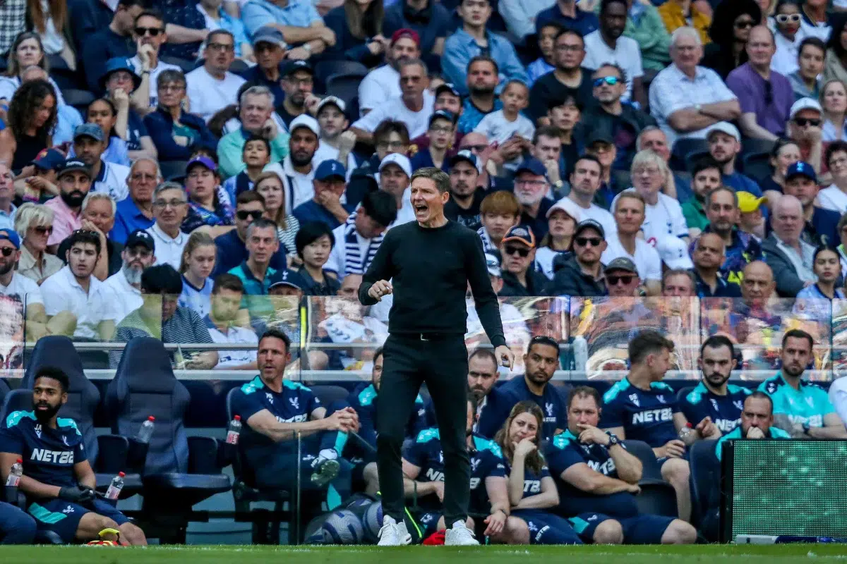 Oliver Glasner of Crystal Palace reacts during the Premier League match Tottenham Hotspur vs Crystal Palace