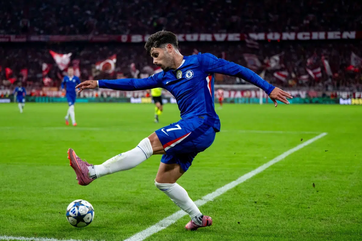 Pedro Neto during a UEFA Champions League match, September 2025