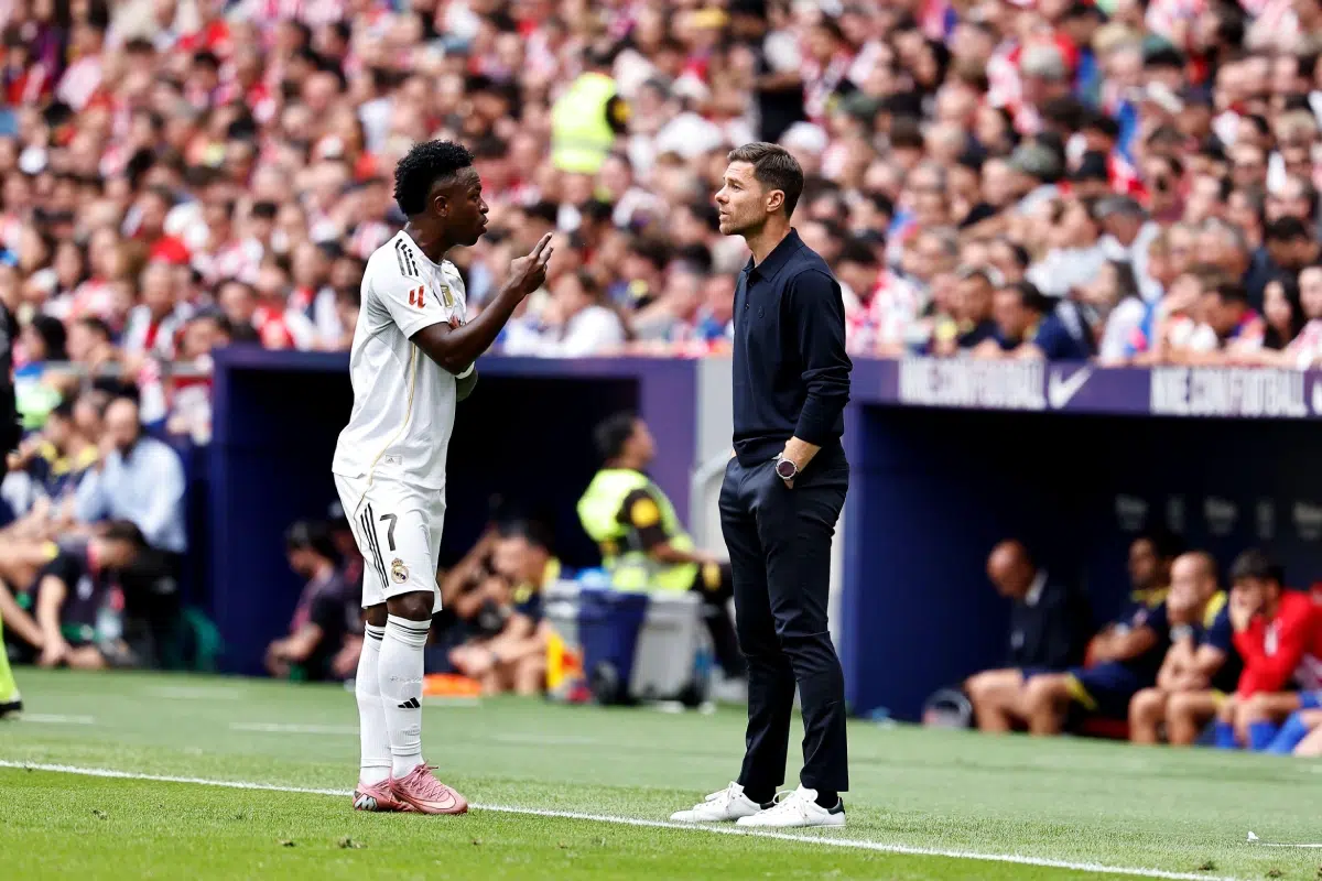 Vinicius Junior and Xabi Alonso, Spanish "LaLiga EA Sports" match 2025