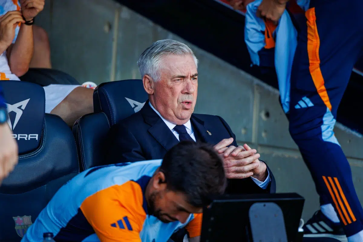Carlo Ancelotti in action during the LaLiga EA Sports match, 2025