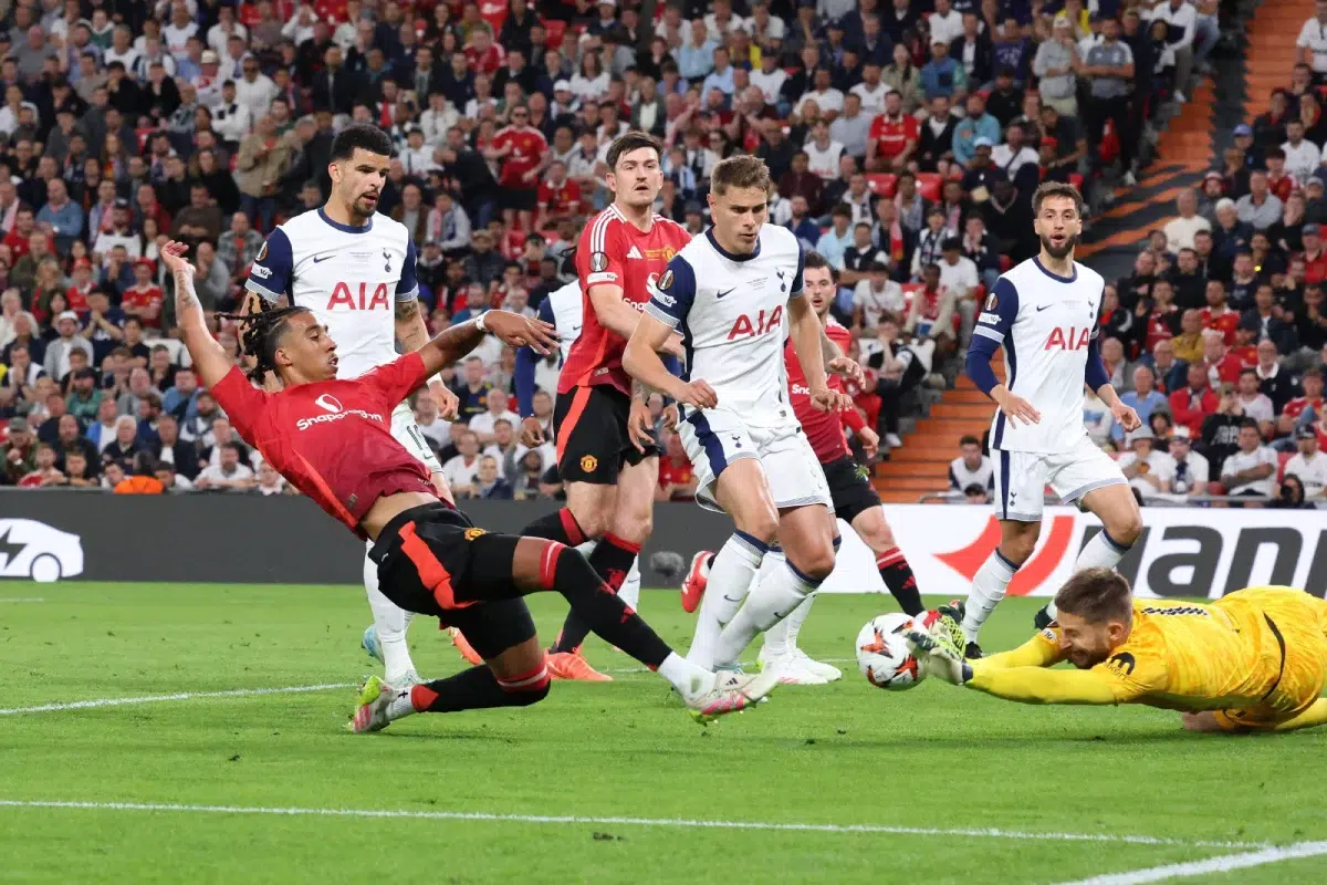 Tottenham vs Manchester United at San Mames Stadium in Bilbao, 2025