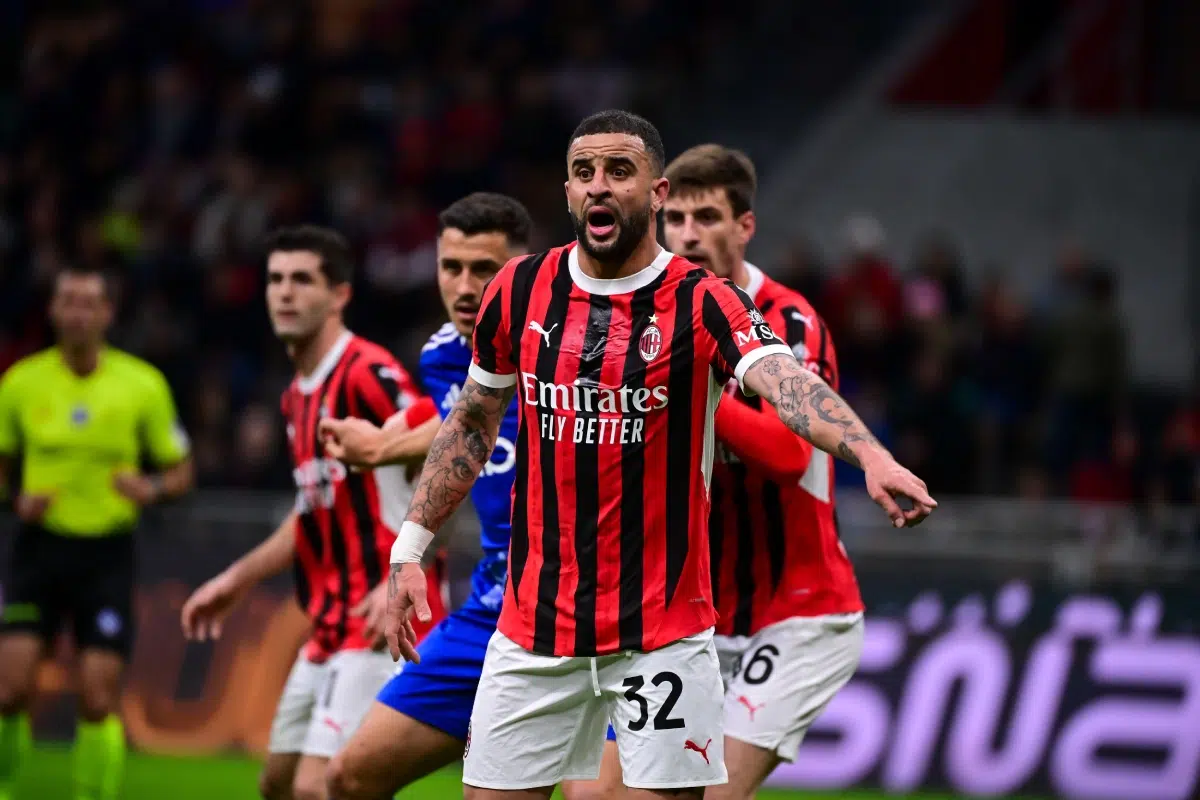 AC Milan's English defender #32 Kyle Walker reacts during the Italian Serie A football match AC Milan vs Como, 2025