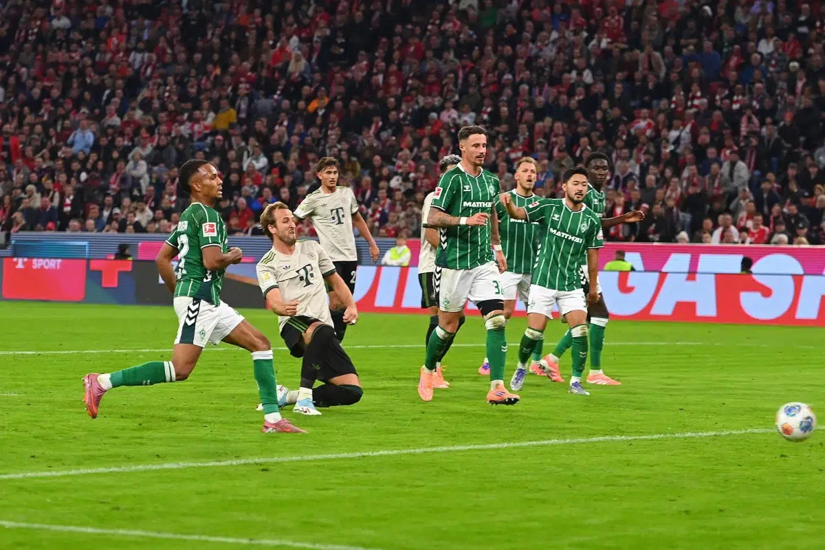 Harry KANE (FC Bayern Munich) scores 3-0 in a Werder Bremen - Bayern Munich game, 2025