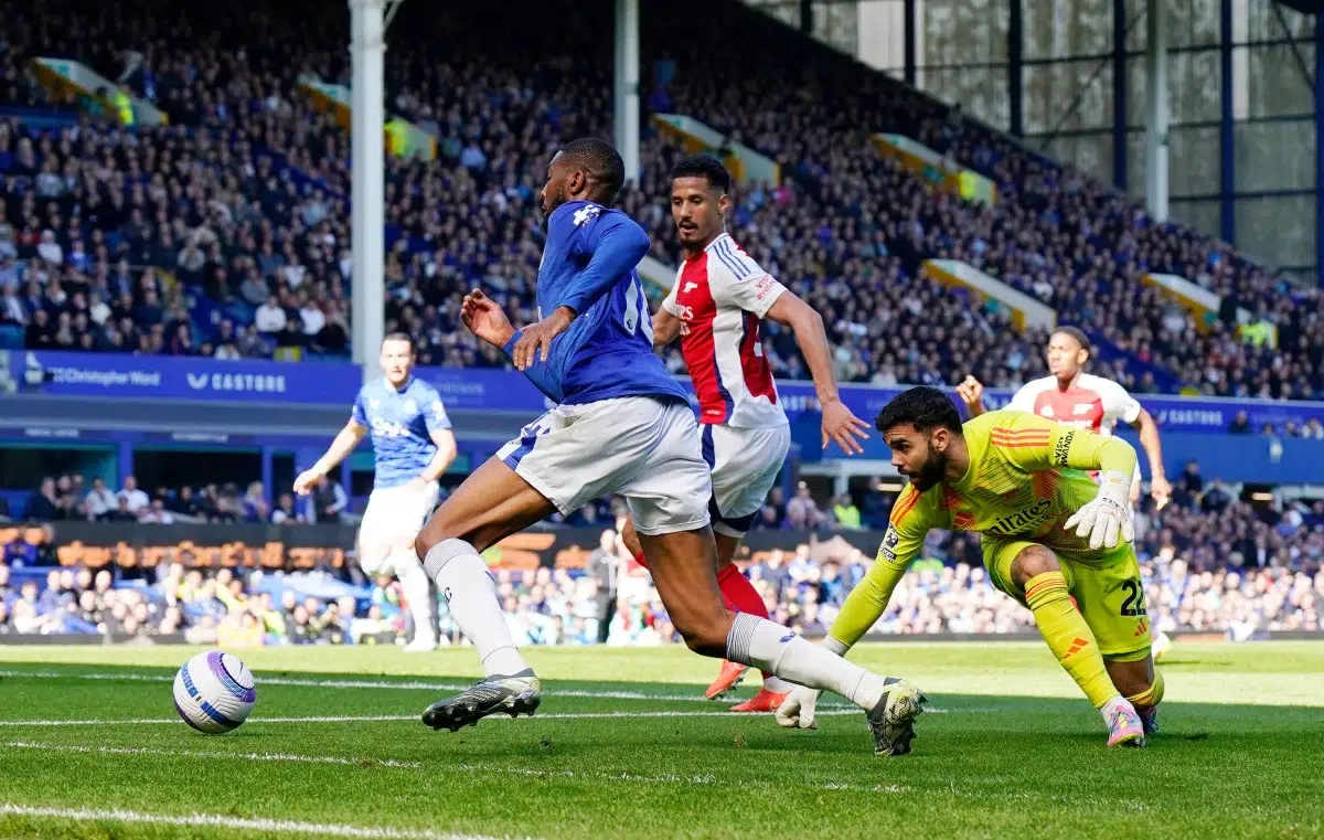 Arsenal vs. Everton: High-Scoring Clash