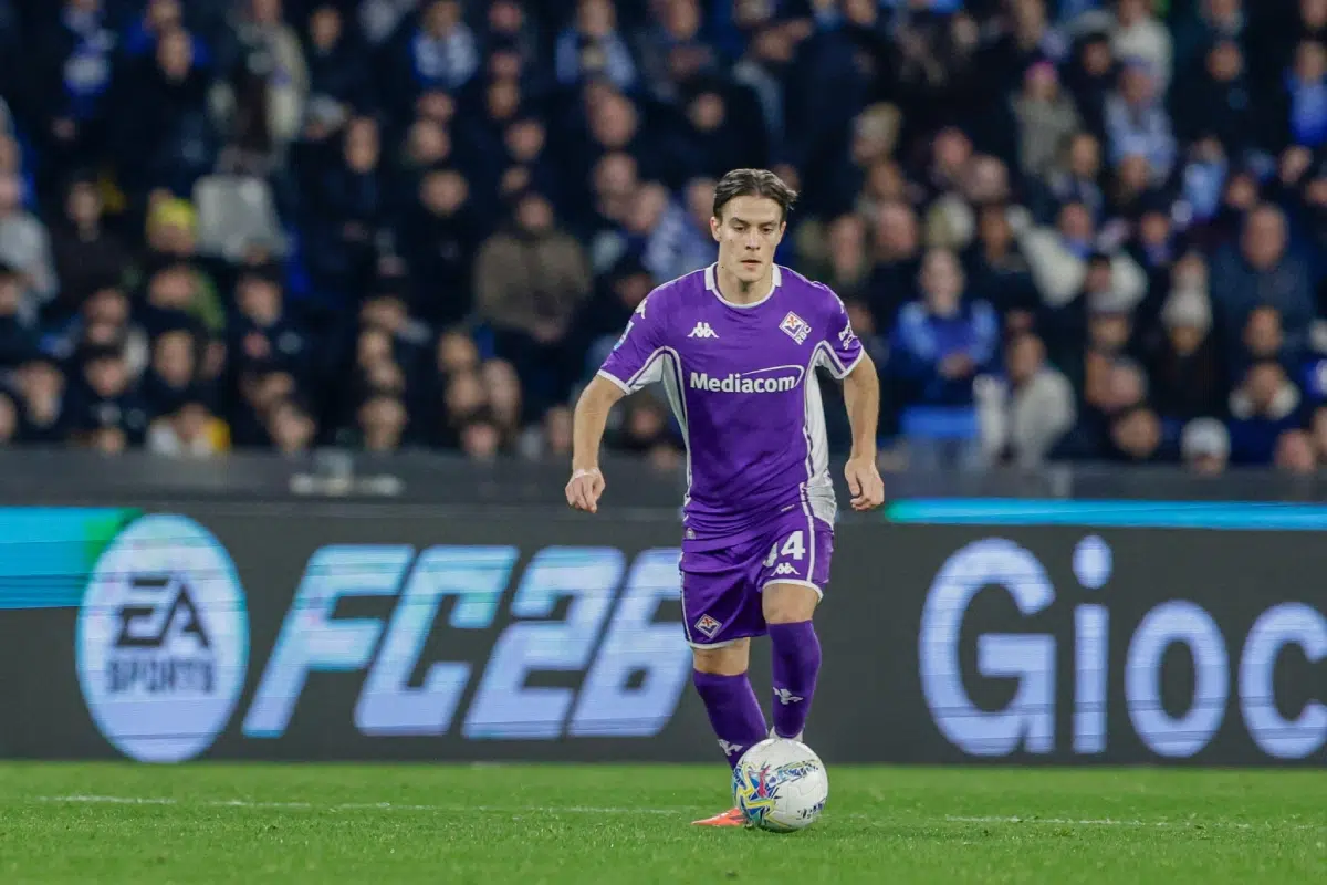 Fiorentina's Italian midfielder Nicolo Fagioli controls the ball during the Serie A football match between SSC Napoli and Fiorentina, January 31, 2026